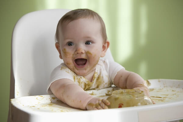 Khi bé được 2 tuổi, nhu cầu dinh dưỡng rất cao để phát triển cơ thể. 